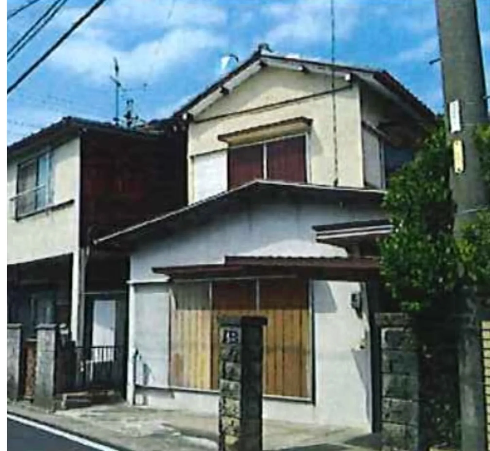 古民家の角地。買い取らせていただく事例